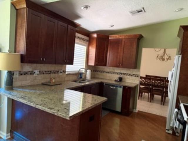 102 SAND PINE Way, Royal Palm Beach FL 33411 - Royal Palm Beach, FL - Photo 4