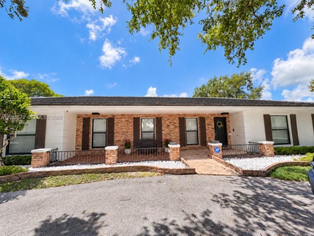 7440 SW 174th St, Palmetto Bay FL 33157 - Palmetto Bay, FL - Photo 2