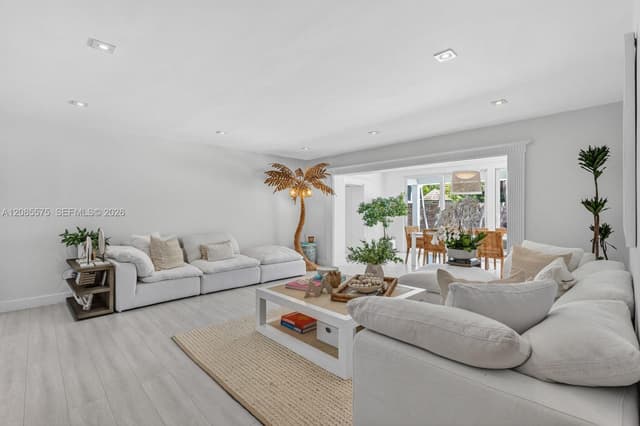 755 Curtiswood Dr, Key Biscayne FL 33149 - Key Biscayne, FL - Photo 5