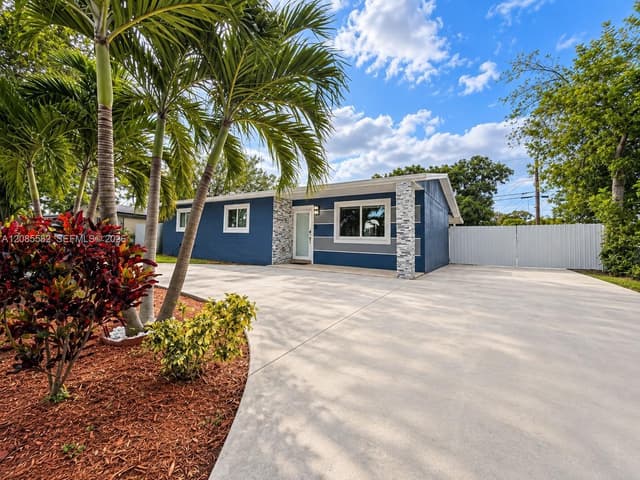 240 N 68th Ave, Hollywood FL 33024 - Hollywood, FL - Photo 2