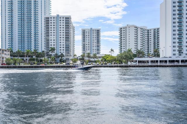 1000 Parkview Dr # 220, Hallandale Beach FL 33009 - Hallandale Beach, FL - Photo 2