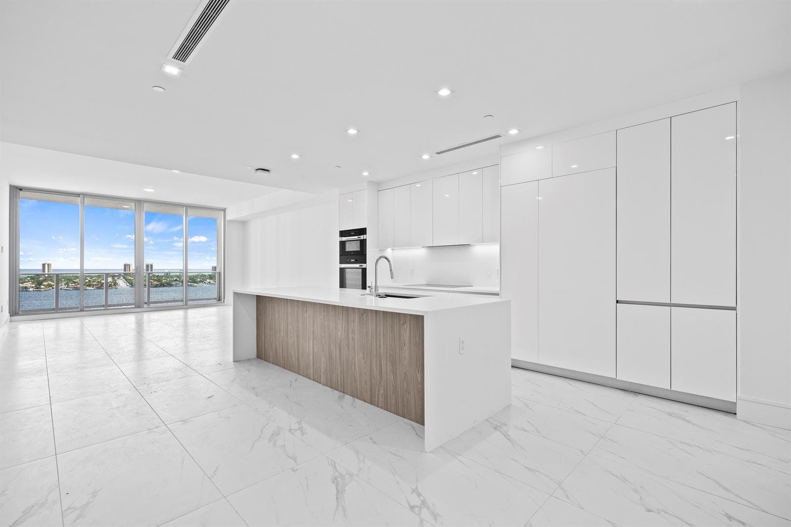 220 Lake Shore Drive # 1608, Lake Park FL 33403 - Lake Park, FL - Photo 1