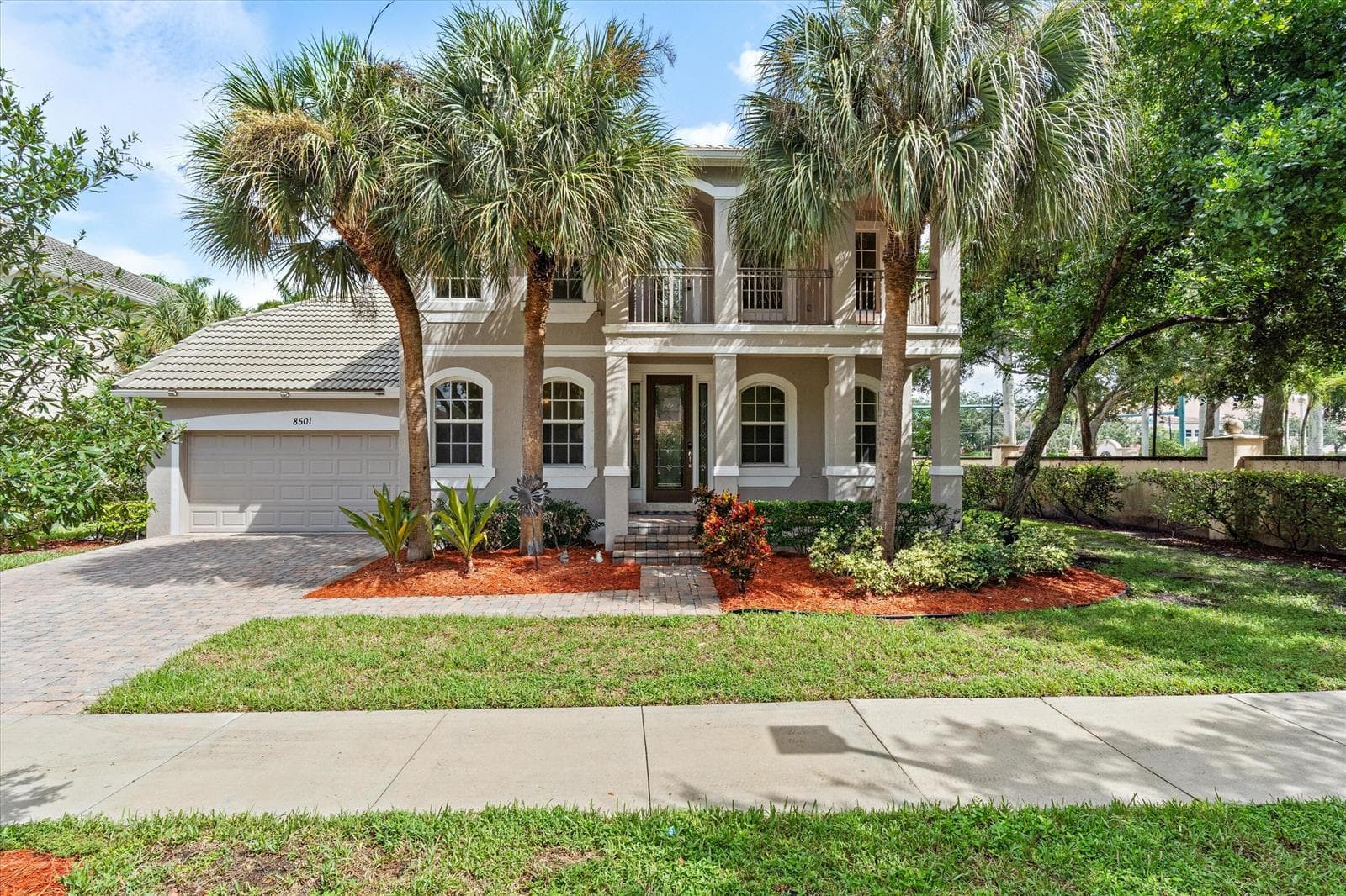 8501 PORTOBELLO Lane, Palm Beach Gardens FL 33418 - Palm Beach Gardens, FL - Photo 1
