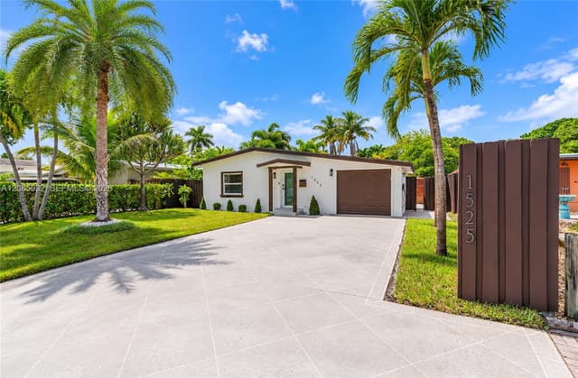 1525 NE 18th Ave, Fort Lauderdale FL 33304 - Fort Lauderdale, FL - Photo 2