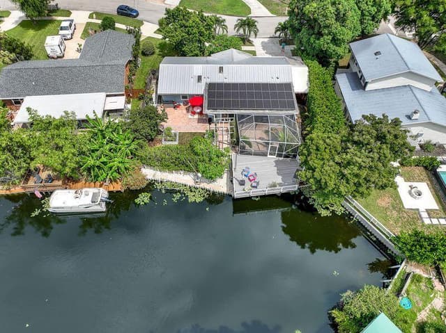 1707 E TERRACE Drive, FL 33460 - Photo 3
