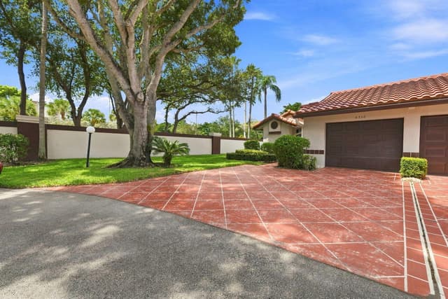 6356 Kings Gate Circle, Delray Beach FL 33484 - Delray Beach, FL - Photo 2