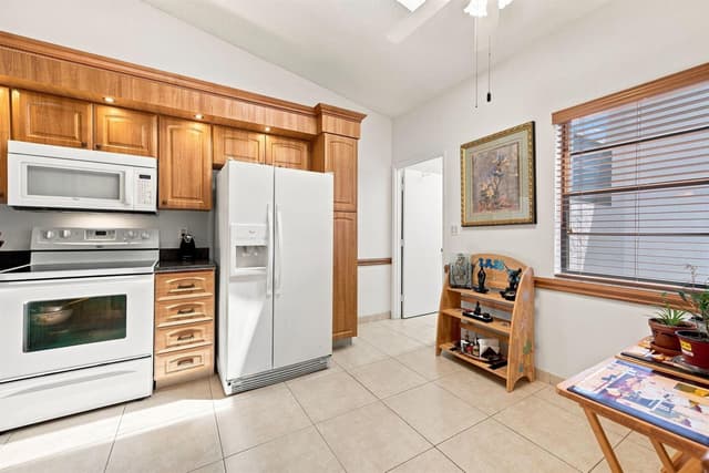 6356 Kings Gate Circle, Delray Beach FL 33484 - Delray Beach, FL - Photo 5