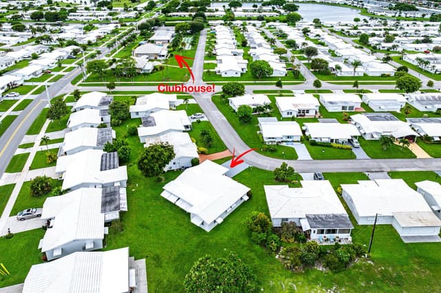 106 NW 10th Court, Boynton Beach FL 33426 - Boynton Beach, FL - Photo 2