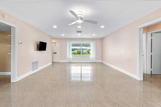 106 NW 10th Court, Boynton Beach FL 33426 - Boynton Beach, FL - Photo 6