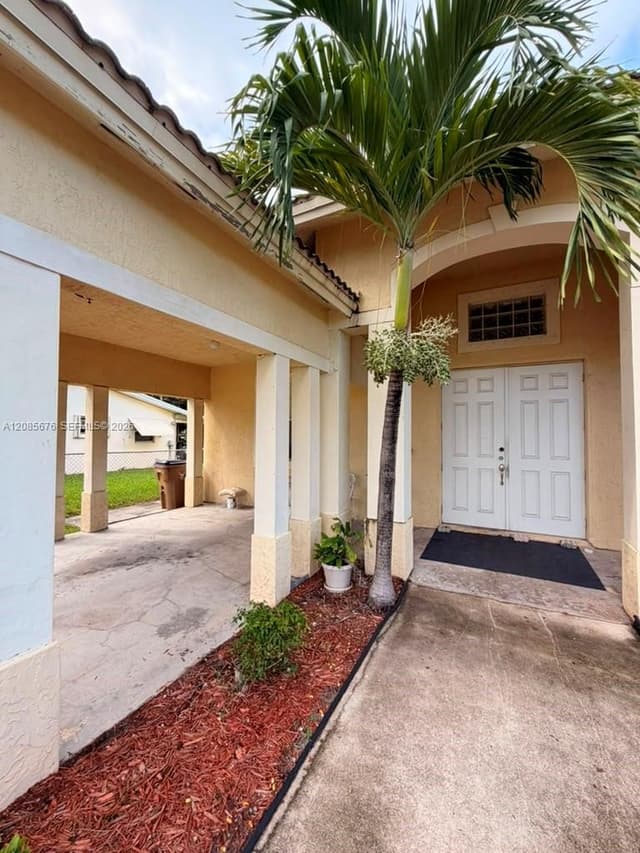 173 SW 3rd Ct, Deerfield Beach FL 33441 - Deerfield Beach, FL - Photo 3