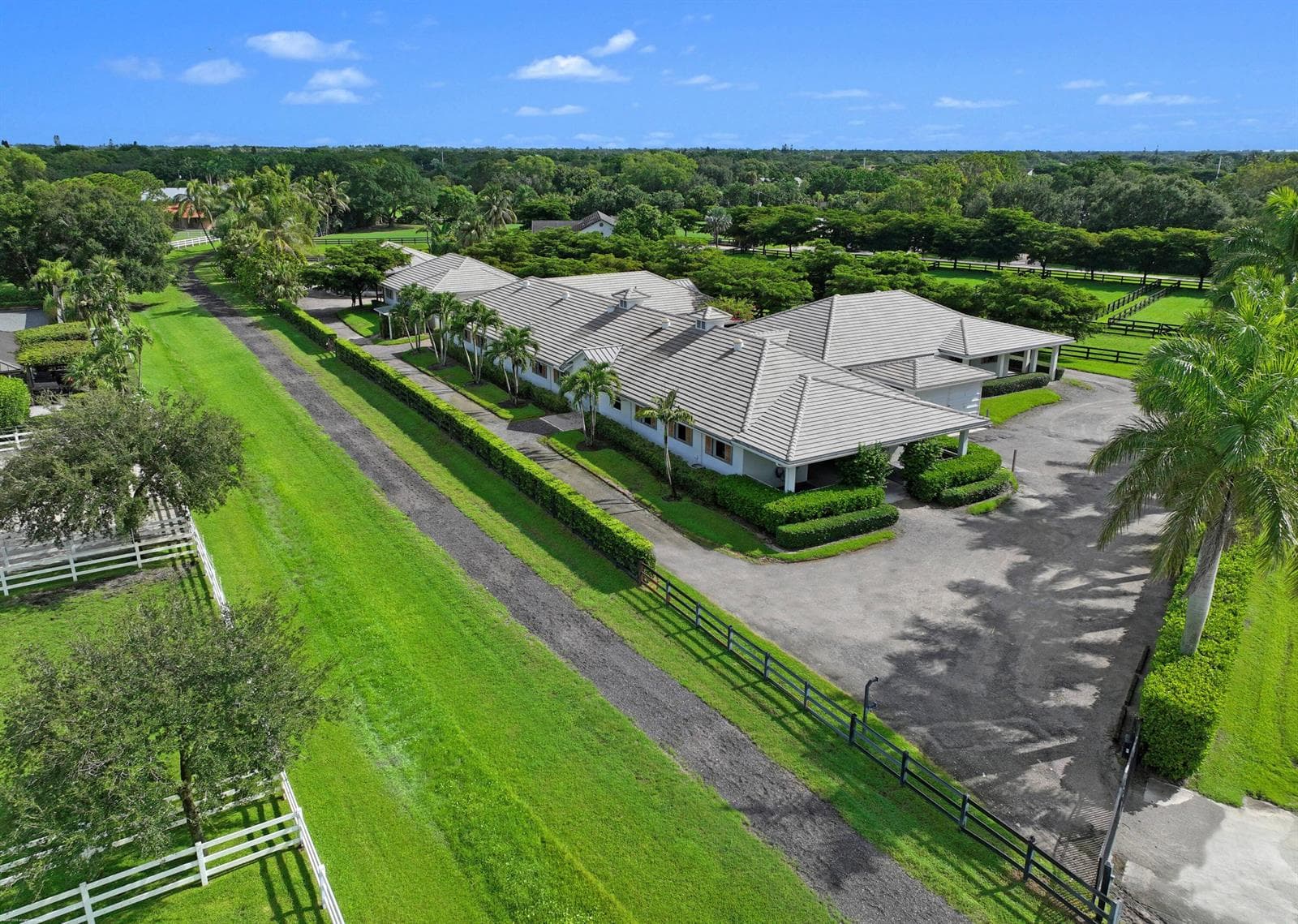 2389 KING Terrace, Wellington FL 33414 - Wellington, FL - Photo 1