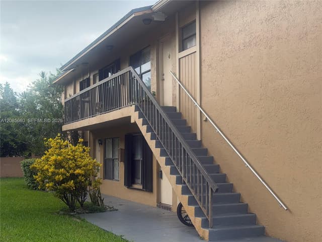 6730 W 26th Ct # 15, Hialeah FL 33016 - Hialeah, FL - Photo 4