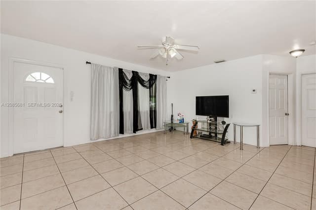 7300 Orleans St, Miramar FL 33023 - Miramar, FL - Photo 7