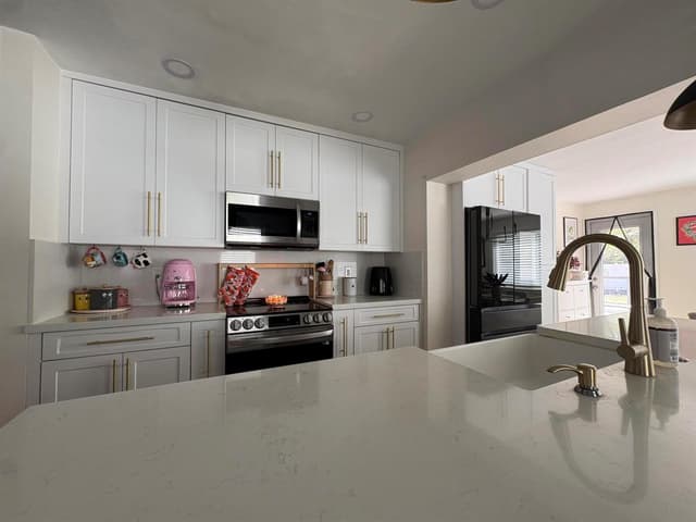 1215 NE 16TH Terrace, Fort Lauderdale FL 33304 - Fort Lauderdale, FL - Photo 4