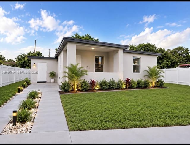 511 SE 2nd Street, Hialeah FL 33010 - Hialeah, FL - Photo 2
