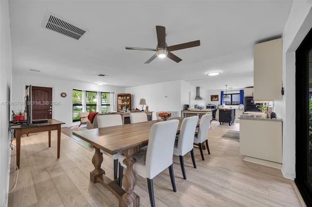1317 Funston St, Hollywood FL 33019 - Hollywood, FL - Photo 2