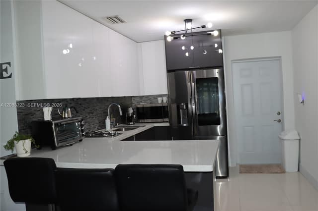 6506 SW 20th St, Miramar FL 33023 - Miramar, FL - Photo 5