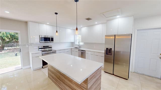 3354 NW 181st St, Miami Gardens FL 33056 - Miami Gardens, FL - Photo 3