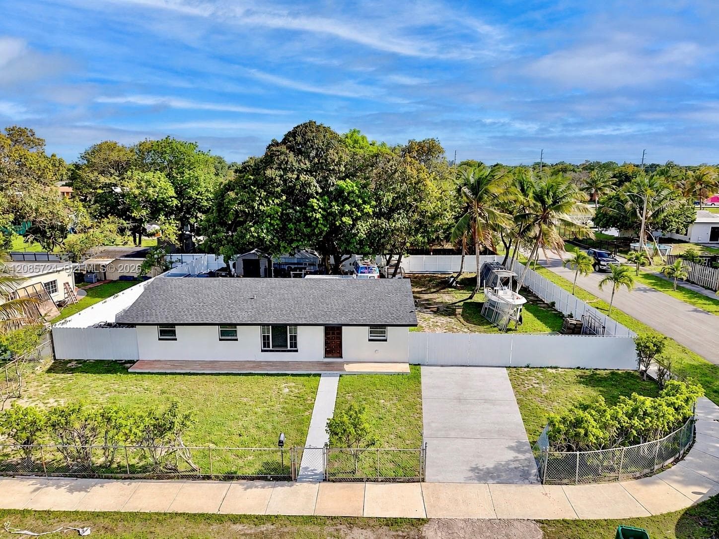 3354 NW 181st St, Miami Gardens FL 33056 - Miami Gardens, FL - Photo 1