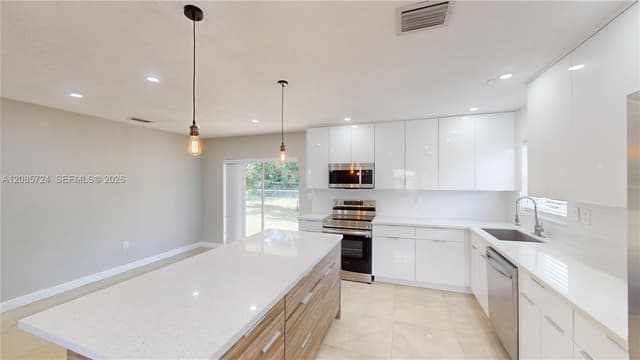 3354 NW 181st St, Miami Gardens FL 33056 - Miami Gardens, FL - Photo 5