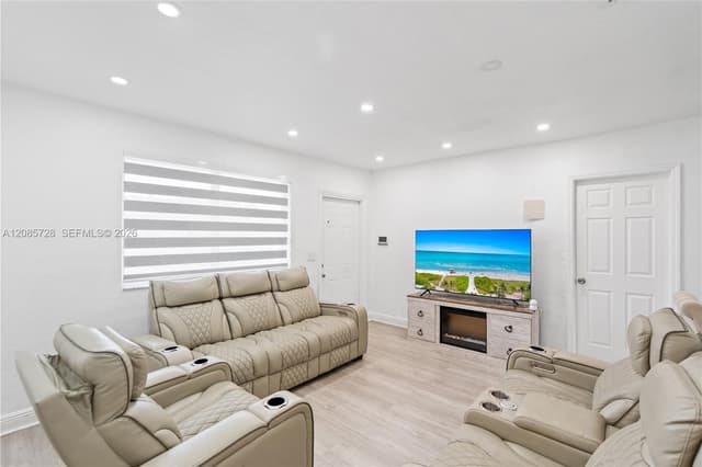 19900 SW 114th Ave, Miami FL 33157 - Miami, FL - Photo 4