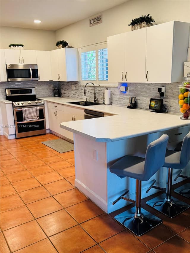 1240 NE 41st Pl, Homestead FL 33033 - Homestead, FL - Photo 6