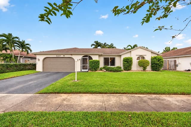 5257 SW 116th Ter, Cooper City FL 33330 - Cooper City, FL - Photo 4