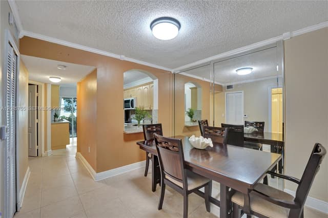 2298 NW 78th Ave # 102, Pembroke Pines FL 33024 - Pembroke Pines, FL - Photo 7