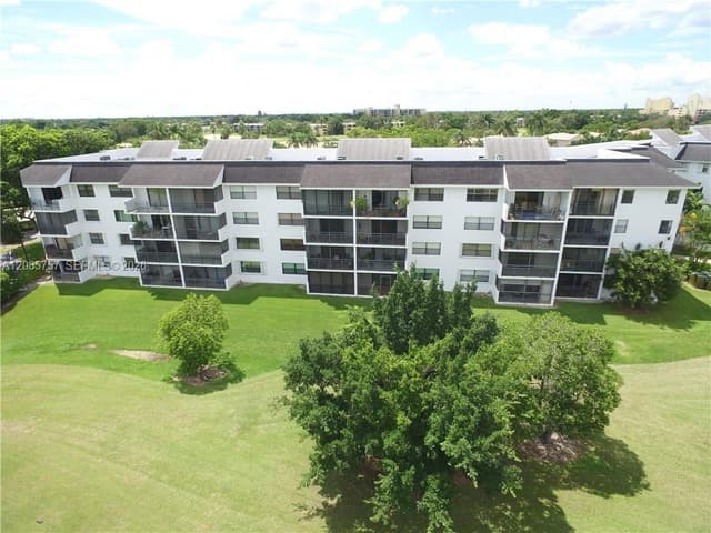 16051 Blatt Blvd # 112, Weston FL 33326 - Weston, FL - Photo 3