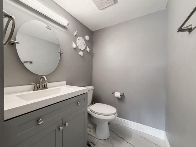 156 LAKE EVELYN Drive, West Palm Beach FL 33411 - West Palm Beach, FL - Photo 2
