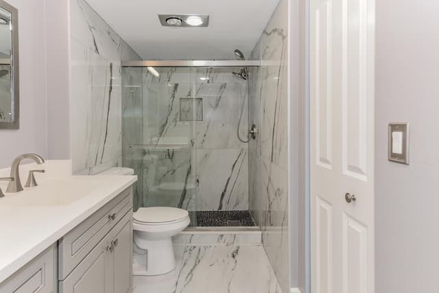 156 LAKE EVELYN Drive, West Palm Beach FL 33411 - West Palm Beach, FL - Photo 4