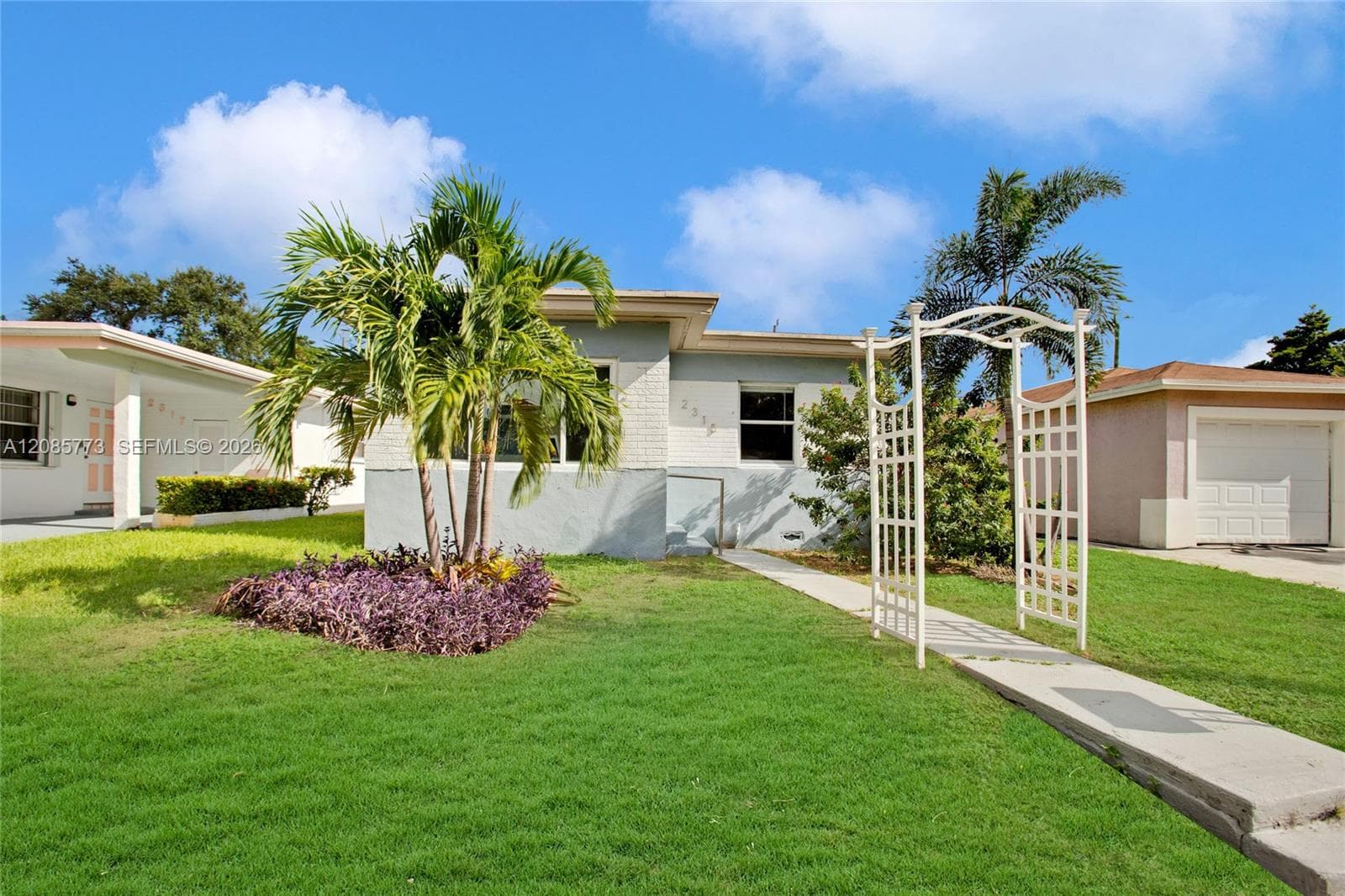 2315 Hope St, Hollywood FL 33020
