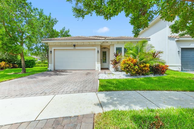 3764 NW 89TH Way, Coral Springs FL 33065 - Coral Springs, FL - Photo 2