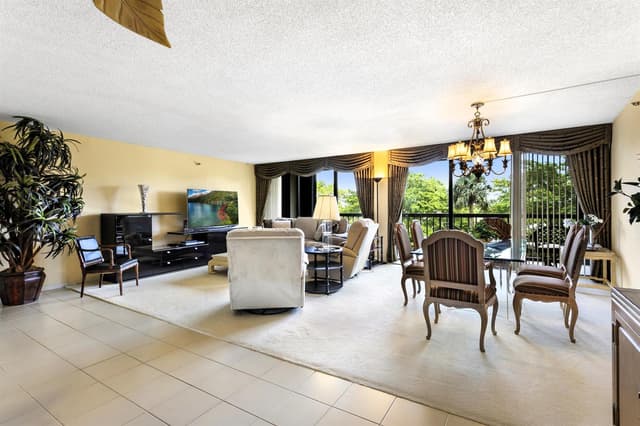2480 Presidential Way # 403, West Palm Beach FL 33401 - West Palm Beach, FL - Photo 2