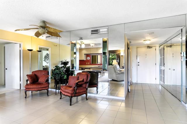 2480 Presidential Way # 403, West Palm Beach FL 33401 - West Palm Beach, FL - Photo 5