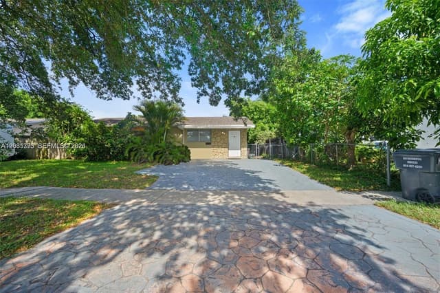 3530 N 65th Ave, Hollywood FL 33024 - Hollywood, FL - Photo 2