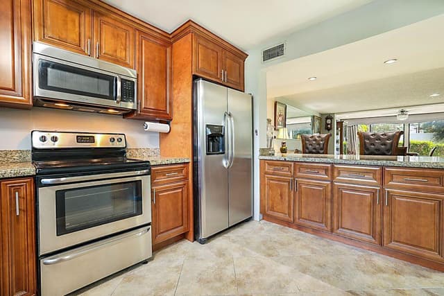 4238 Deste Court, Lake Worth FL 33467 - Lake Worth, FL - Photo 6