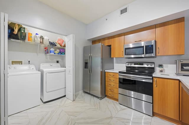 250 NE 3RD Avenue # 1208, Delray Beach FL 33444 - Delray Beach, FL - Photo 7