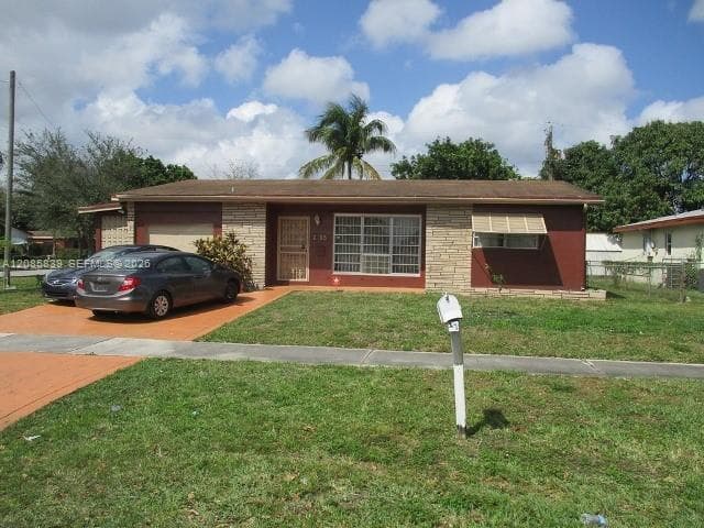 205 NE 175th St, North Miami Beach FL 33162 - North Miami Beach, FL - Photo 2