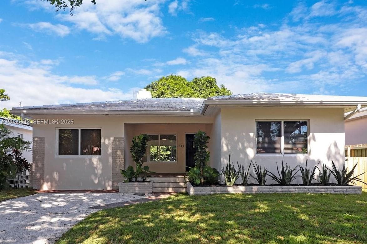 241 NE 89th St, El Portal FL 33138 - El Portal, FL - Photo 1
