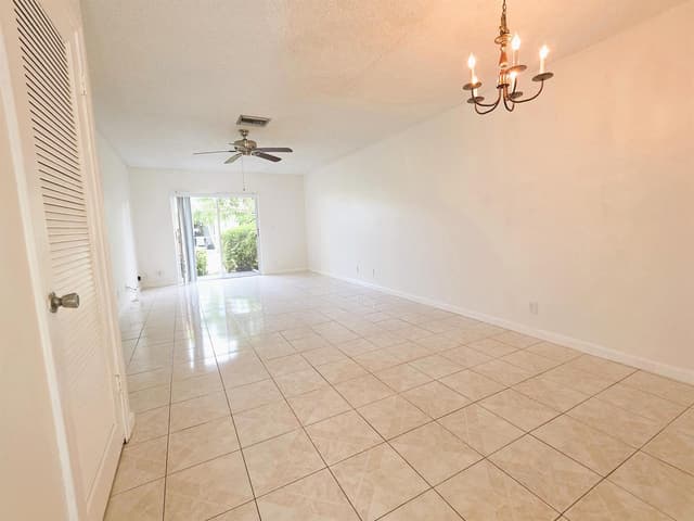 5445 Glenda Street, West Palm Beach FL 33417 - West Palm Beach, FL - Photo 5