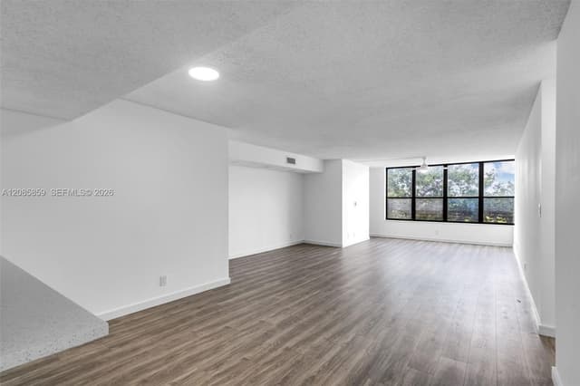 2767 Carambola Cir S # 402, Coconut Creek FL 33066 - Coconut Creek, FL - Photo 2
