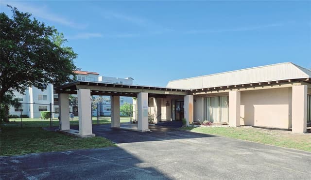 2860 SOMERSET Drive # 317K, Lauderdale Lakes FL 33311 - Lauderdale Lakes, FL - Photo 3