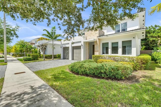 15071 SW 176th St, Miami FL 33187 - Miami, FL - Photo 3