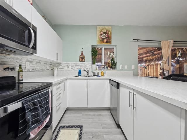396 NW 12th Pl, Florida City FL 33034 - Florida City, FL - Photo 5