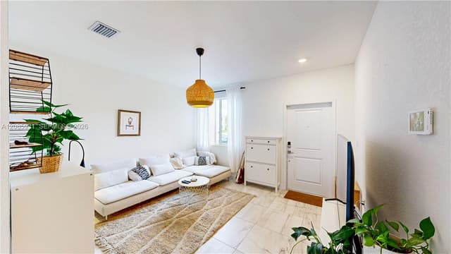 1040 SE 24th Ave, Homestead FL 33035 - Homestead, FL - Photo 7