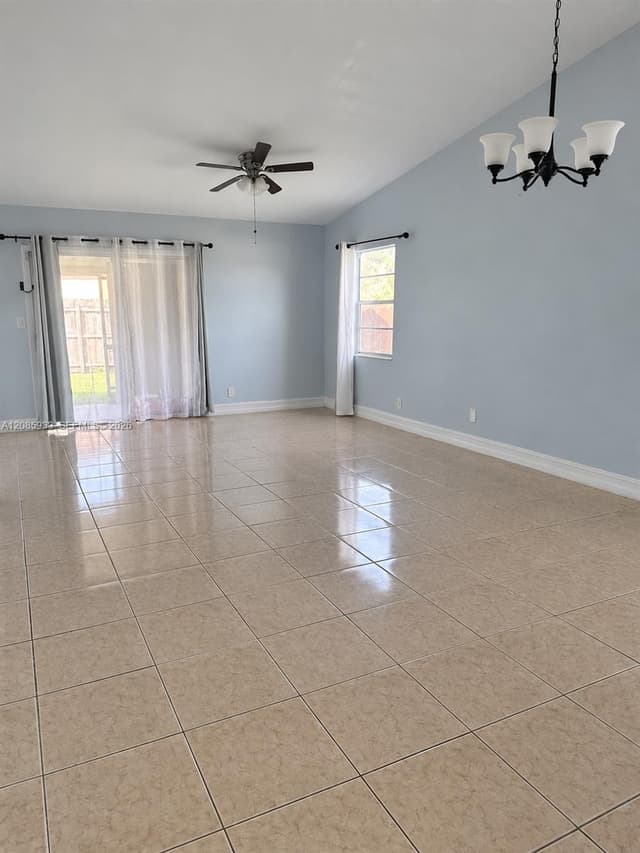 401 NW 43rd St, Deerfield Beach FL 33064 - Deerfield Beach, FL - Photo 4