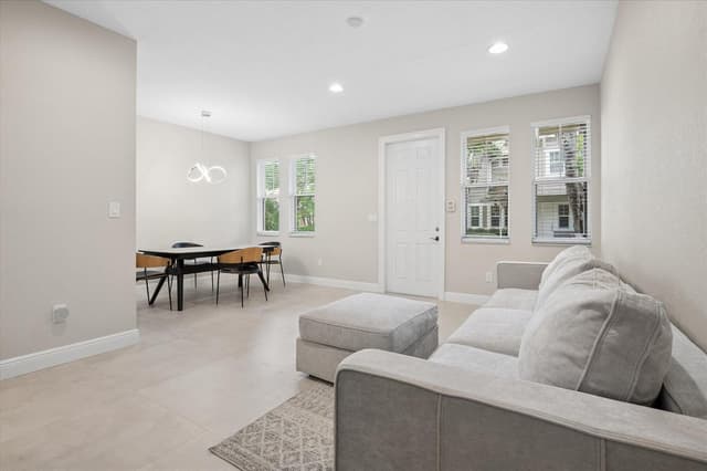 950 Marina Del Ray Lane # 4, West Palm Beach FL 33401 - West Palm Beach, FL - Photo 4