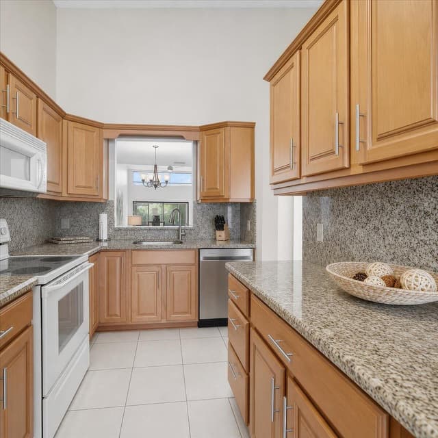 6676 Canary Palm Circle # 19, Boca Raton FL 33433 - Boca Raton, FL - Photo 7