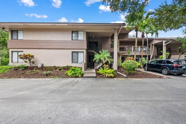 9503 NW 2ND Place # B, Coral Springs FL 33071 - Coral Springs, FL - Photo 2